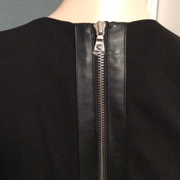 Black dress - Picture 5 of 5